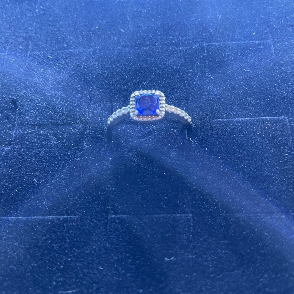 Pandora Ring